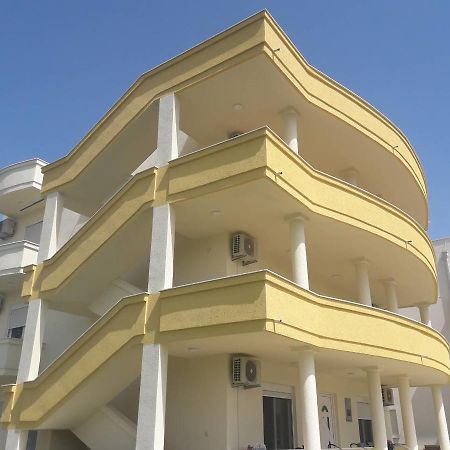 Korac Apartments Улцинь Екстер'єр фото