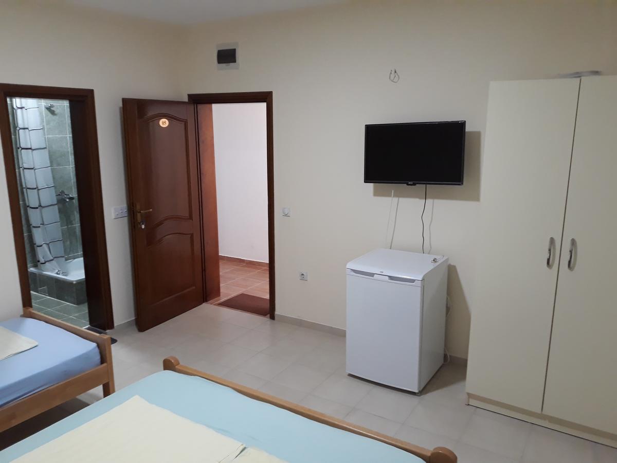 Korac Apartments Улцинь Екстер'єр фото
