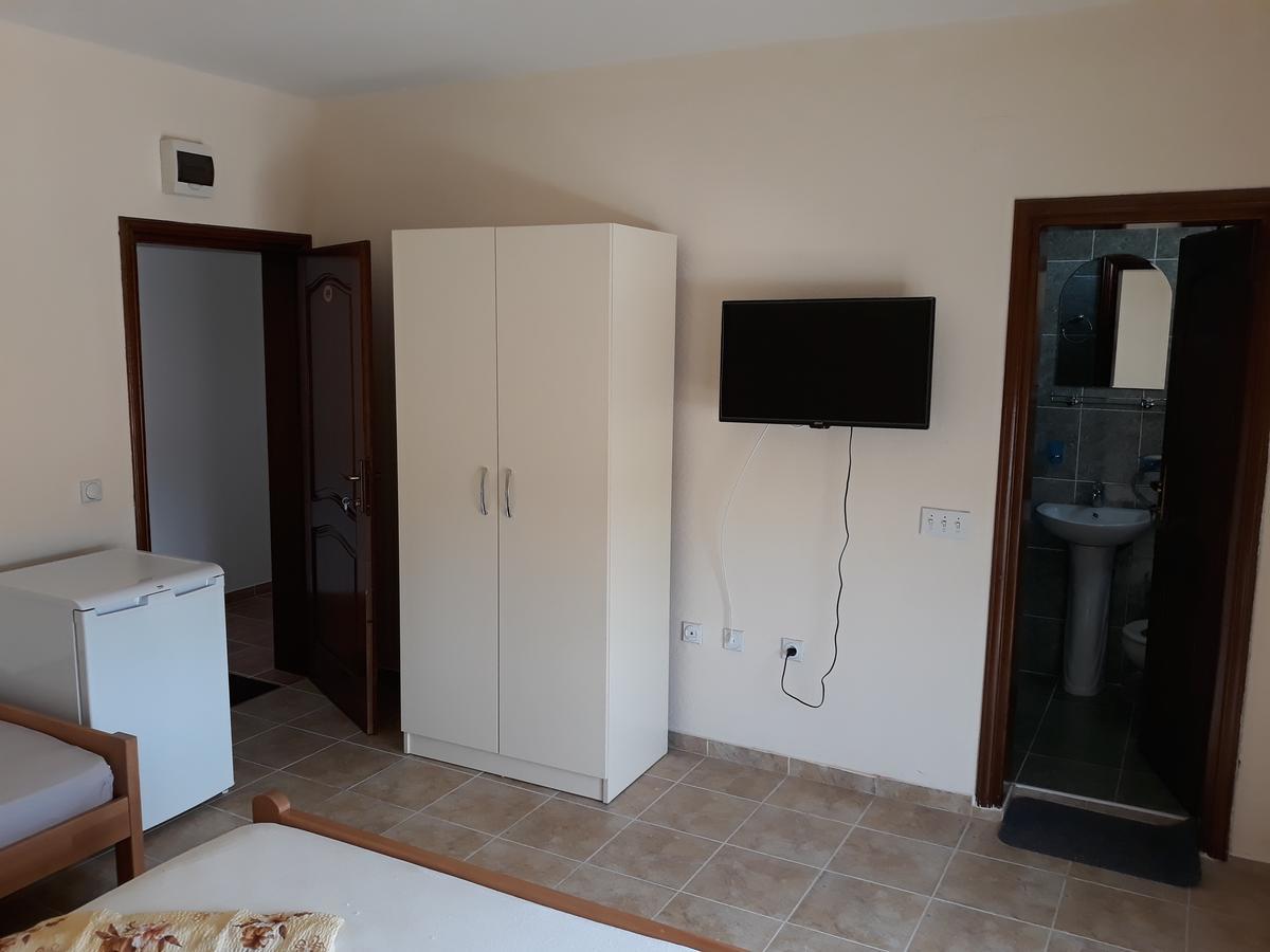 Korac Apartments Улцинь Екстер'єр фото