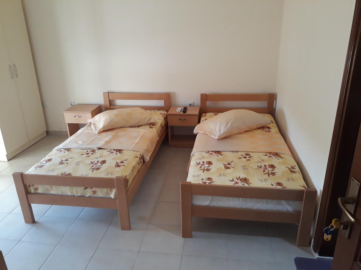 Korac Apartments Улцинь Екстер'єр фото